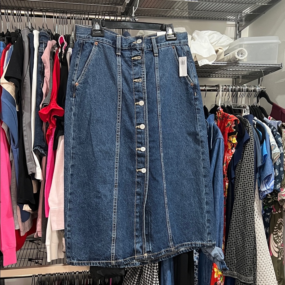 New with tags Old Navy Indigo Denim skirt